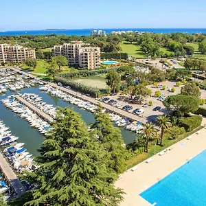 https://vue-marina-et-vue-montagne.fr-provencehotel.com